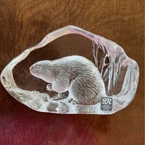 MATS JONASSON ART CRYSTAL RELIEF SCULPTURE (BEAVER)